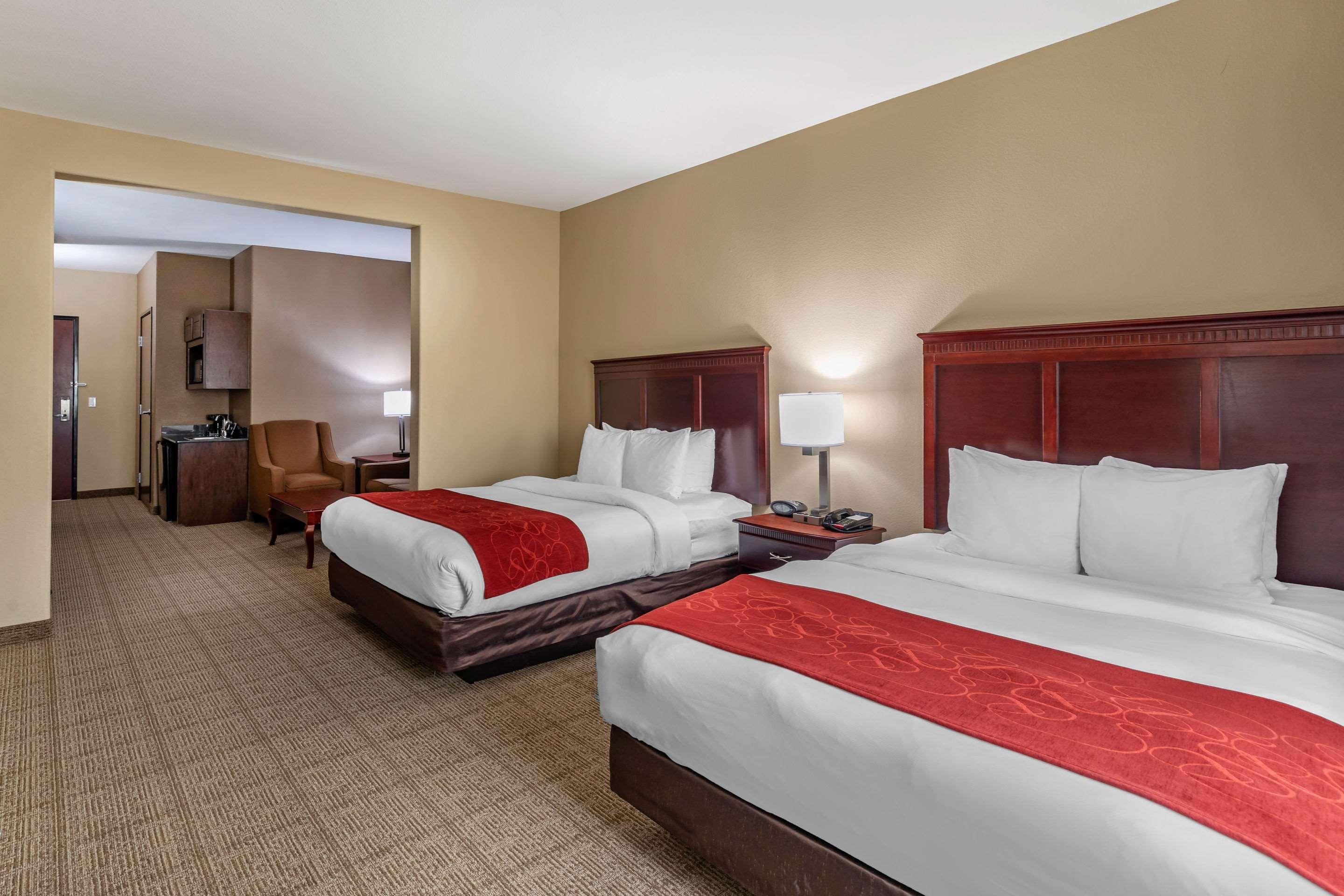 Comfort Suites Ennis Luaran gambar