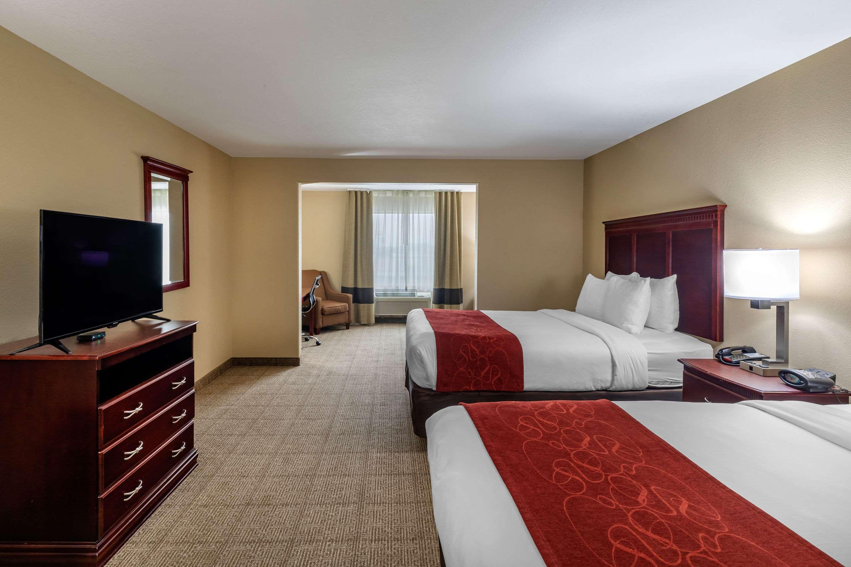 Comfort Suites Ennis Luaran gambar