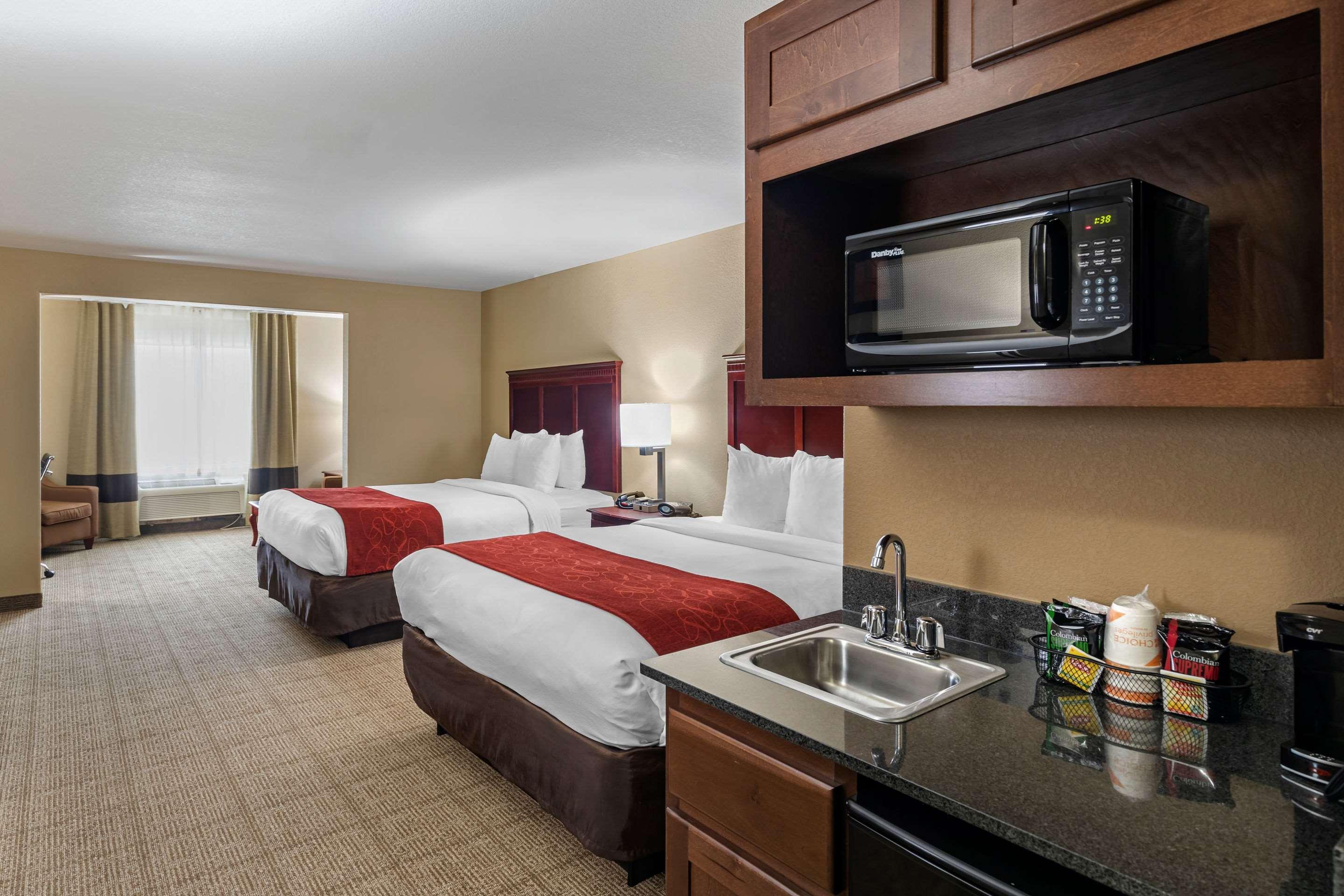 Comfort Suites Ennis Luaran gambar