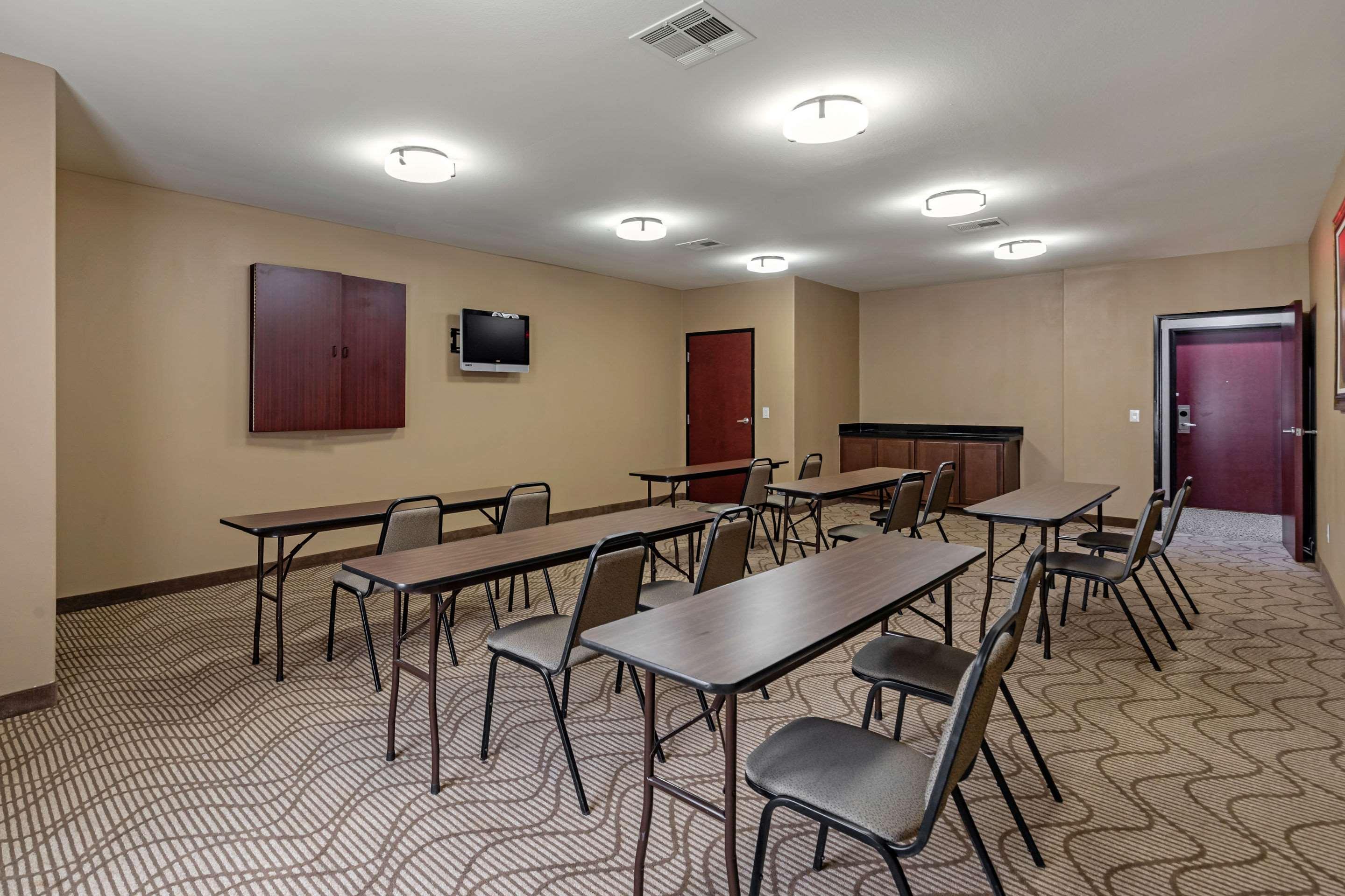 Comfort Suites Ennis Luaran gambar