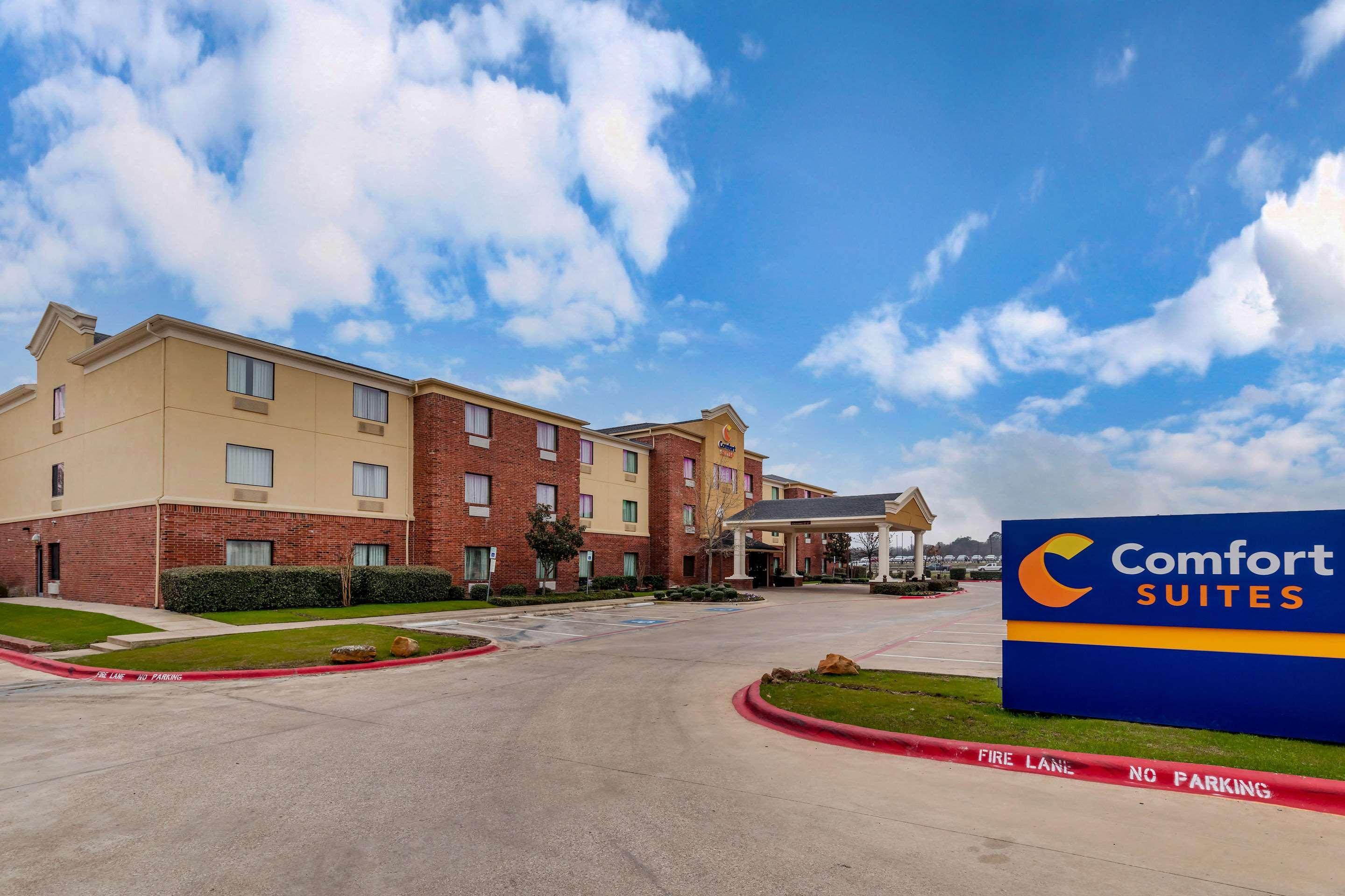 Comfort Suites Ennis Luaran gambar