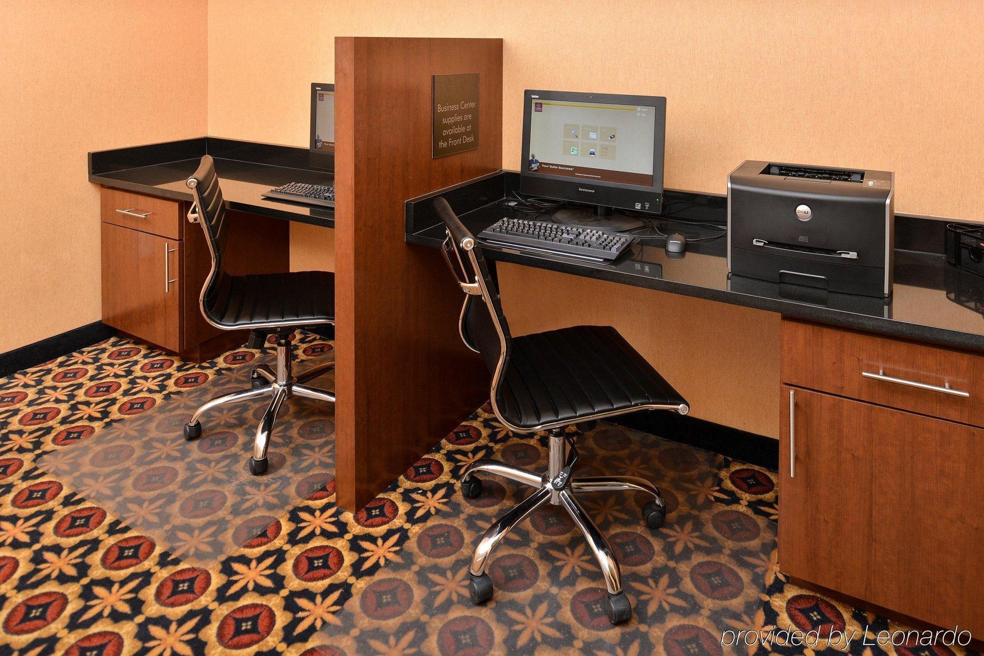 Comfort Suites Ennis Luaran gambar